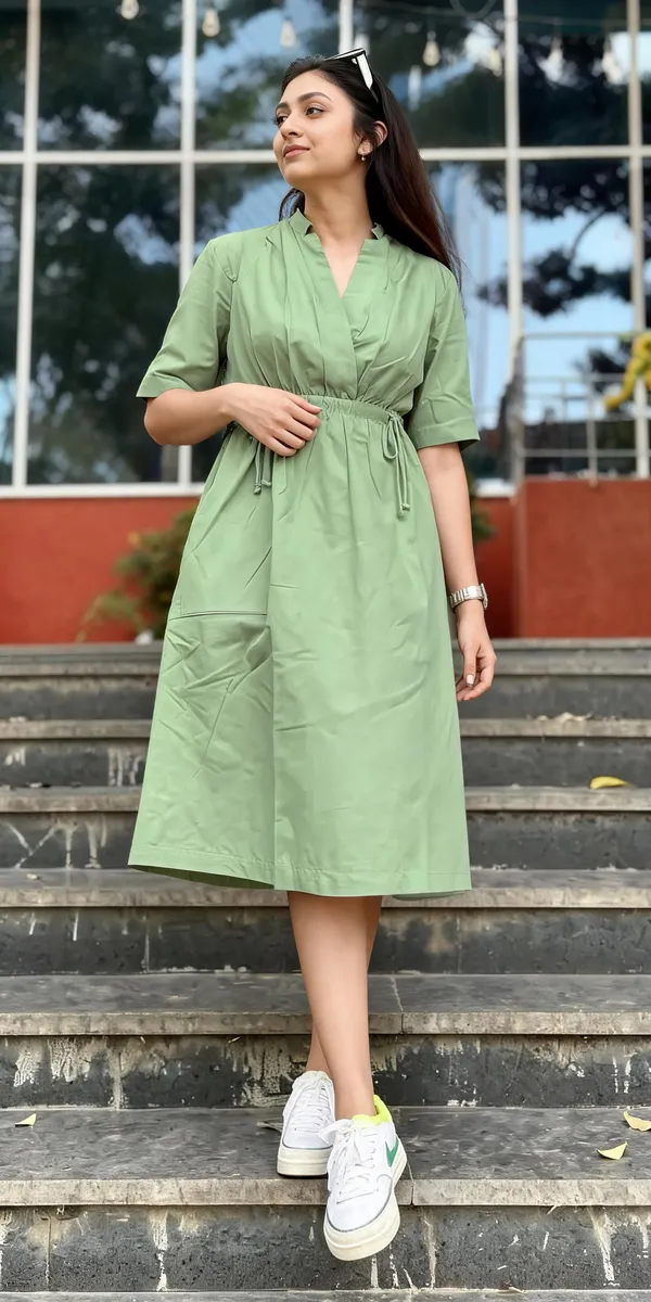 Green_Cotton_Relaxed_Casual_Midi_Dress_For_Women