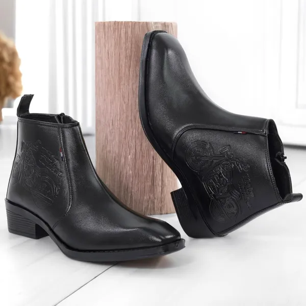Men_S_Black_Embossed_Motorcycle_Design_Chelsea_Boots