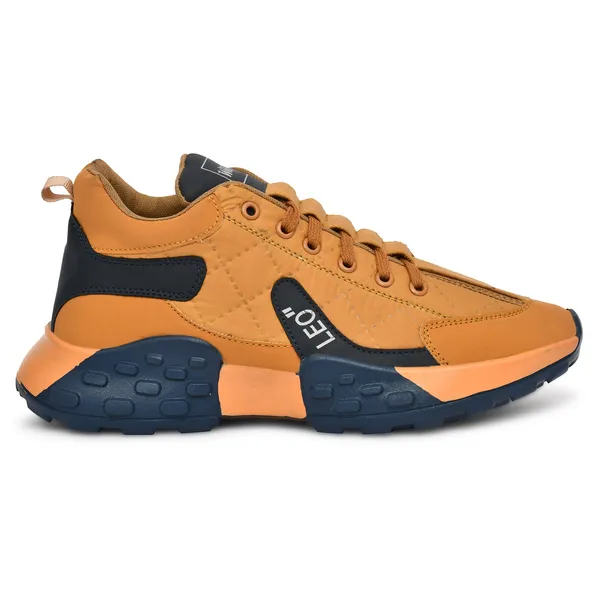 Men_S_Sneaker_On_Parachute_Fabric