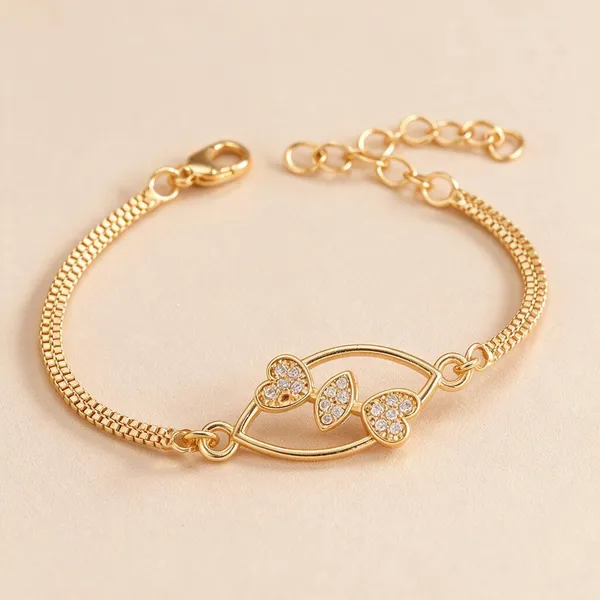 Gold_Brass_Floral_Motif_Chain_Link_Bracelet_For_Women