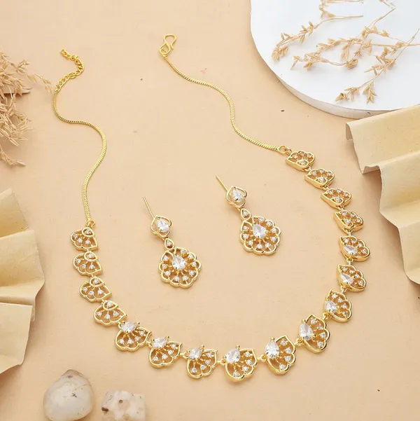 Gold_Tone_Floral_Necklace_Set_for_Women