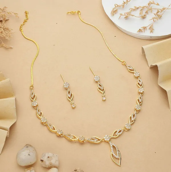 Gold-Toned_Floral_Necklace_And_Earrings_Set_for_Women
