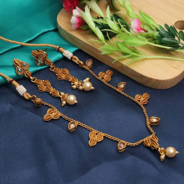 Gold_Tone_Leaf_Design_Mangalsutra_Necklace_for_Women