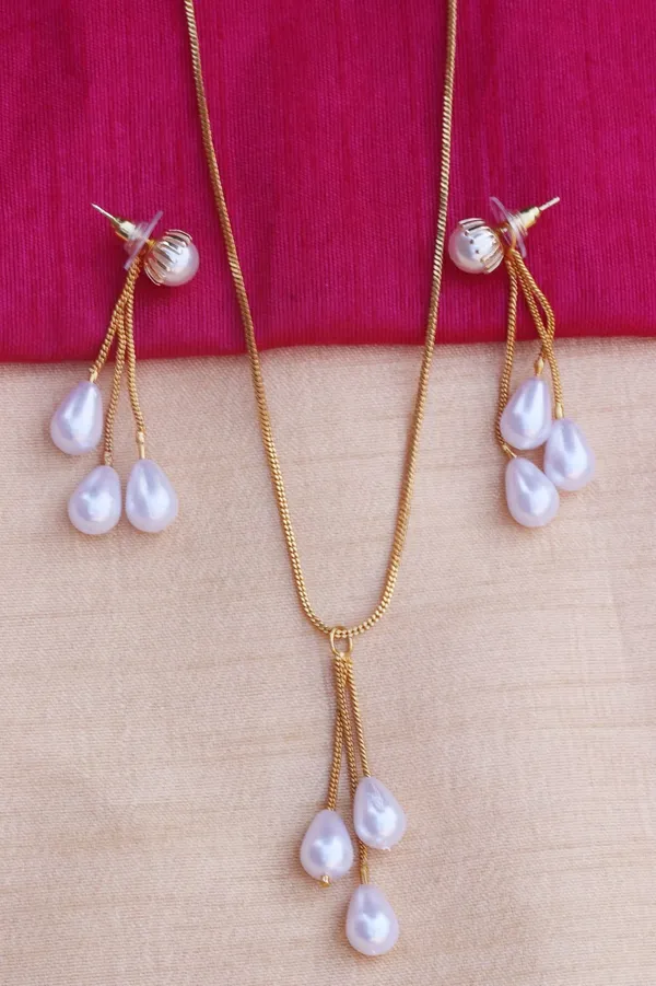 Gold-Tone_Pearl_Drop_Necklace_And_Earrings_Set_for_Women