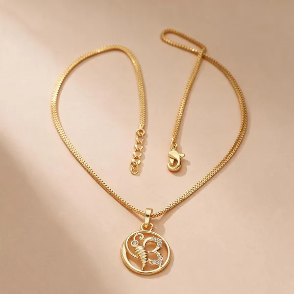 Gold_Brass_Round_Pendant_Necklace_For_Women
