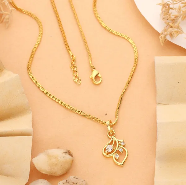 Gold_Tone_Link_Chain_Pendant_Necklace_for_Women