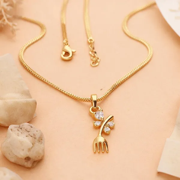 Gold_Brass_Crystal_Drop_Pendant_Necklace_For_Women