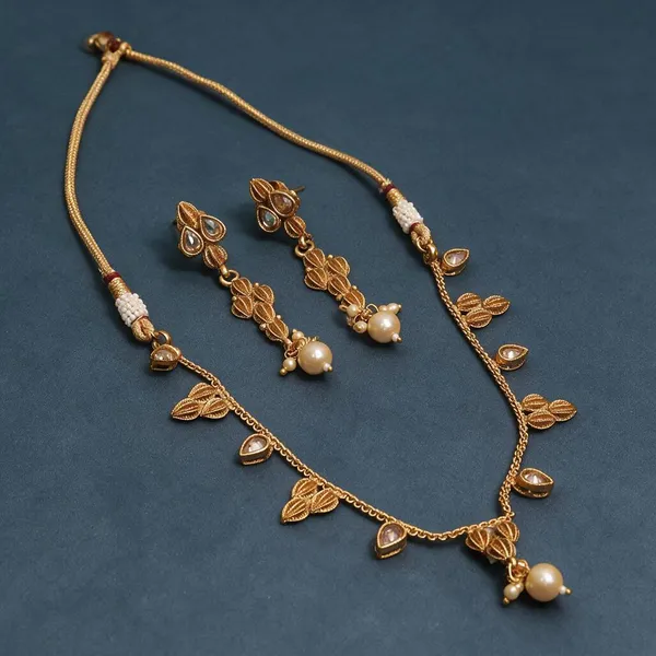 Gold_Brass_Leaf_Design_Mangalsutra_Necklace_For_Women