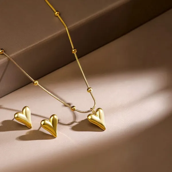 Gold_Stainless_Steel_Heart_Pendant_Necklace_Set_For_Women