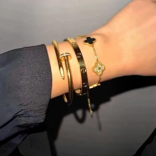Gold_Stainless_Steel_Floral_Charm_Stacking_Bracelet_Set_For_Women