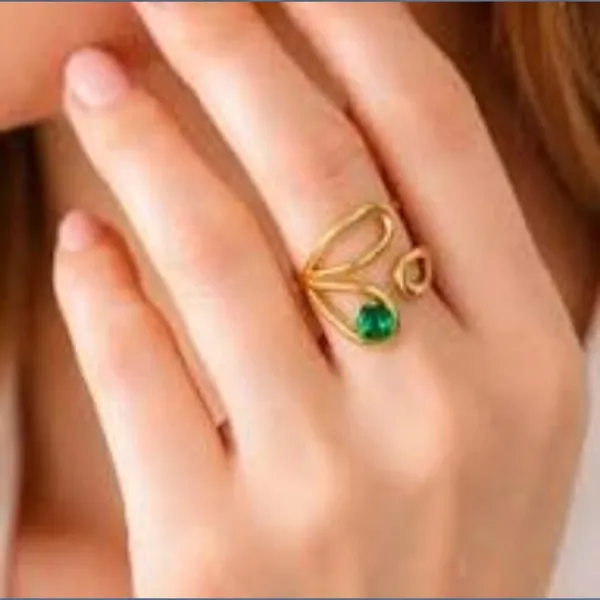 Gold_Tone_Green_Stone_Twist_Ring_For_Women