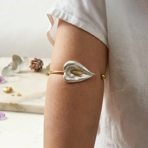 Gold_Stainless_Steel_Leaf_Sculpted_Open_Arm_Cuff_For_Women