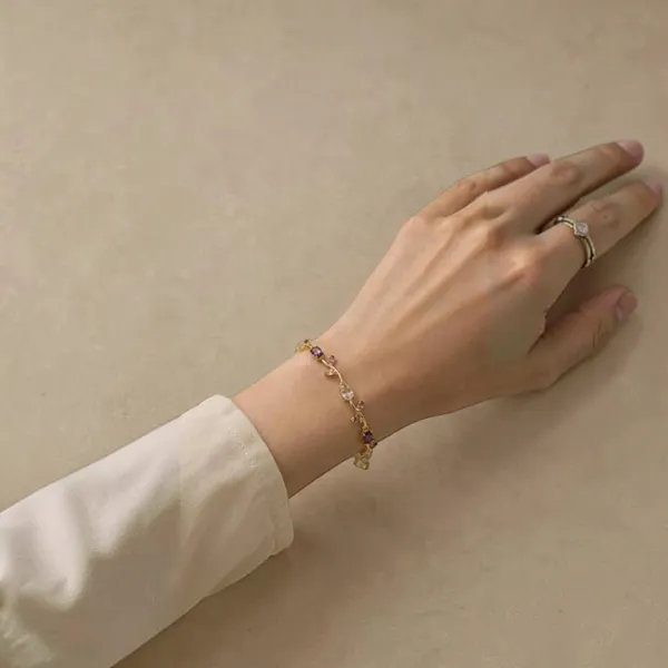 Gold_Stainless_Steel_Floral_Bracelet_For_Women