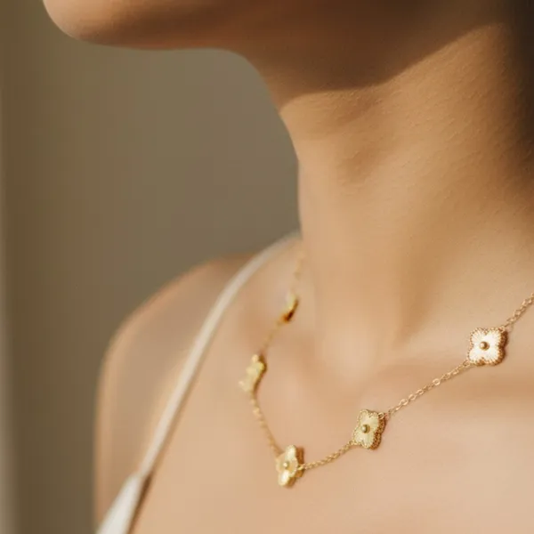 Gold_Stainless_Steel_Floral_Link_Chain_Necklace_For_Women