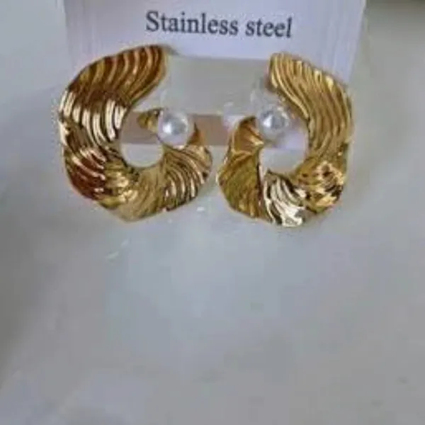 Gold_Stainless_Steel_Pearl_Accent_Hoop_Earrings_For_Women_Pack_Of_2