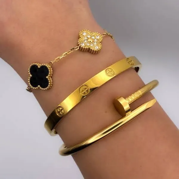 Gold_Stainless_Steel_Floral_Charm_Stacking_Bracelet_Set_For_Women