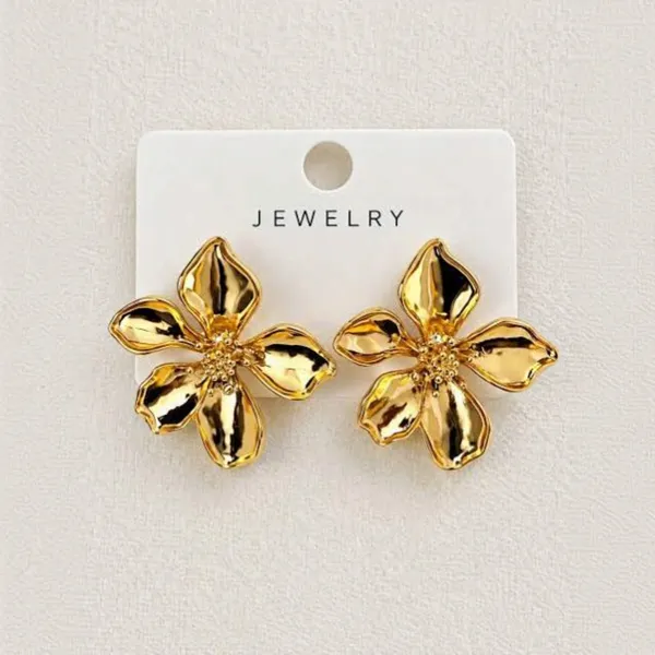 Gold_Stainless_Steel_Daisy_Floral_Stud_Earrings_For_Women_Pack_Of_2