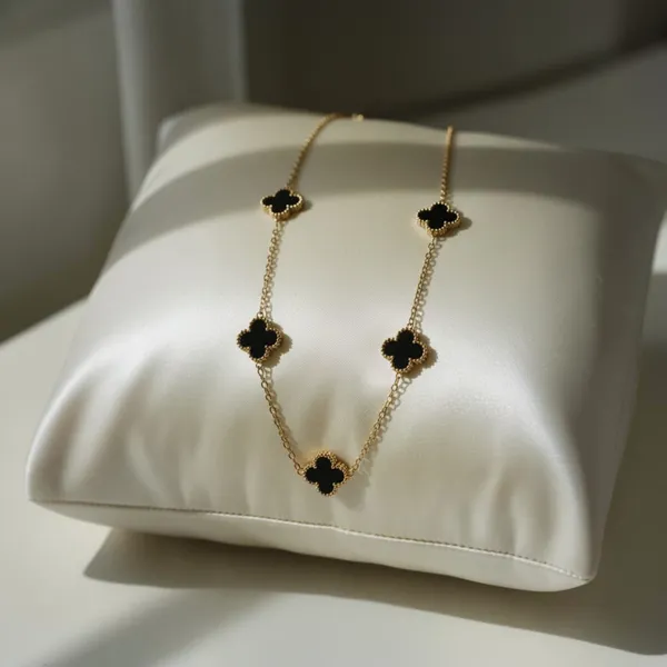 Gold_And_Black_Stainless_Steel_Clover_Necklace_For_Women