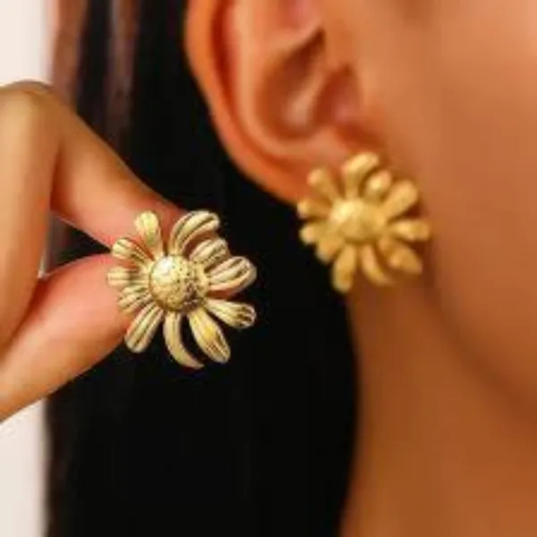 Gold_Tone_Sunflower_Stud_Earrings_For_Women