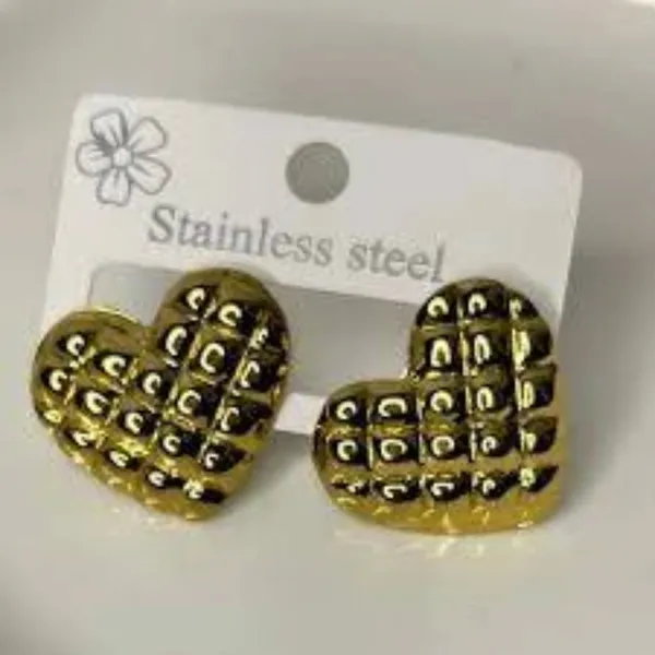 Gold_Tone_Textured_Heart_Stud_Earrings_For_Women