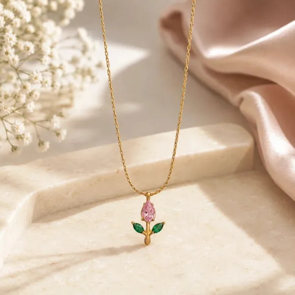 Gold_Tone_Green_Stone_Flower_Pendant_Necklace_For_Women