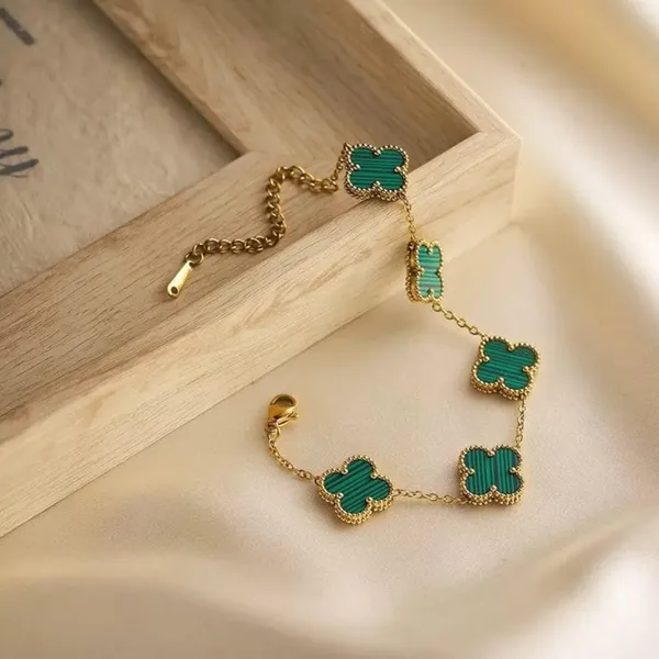 Gold_And_Black_Stainless_Steel_Clover_Necklace_Earring_Ring_Bracelet_Set_For_Women