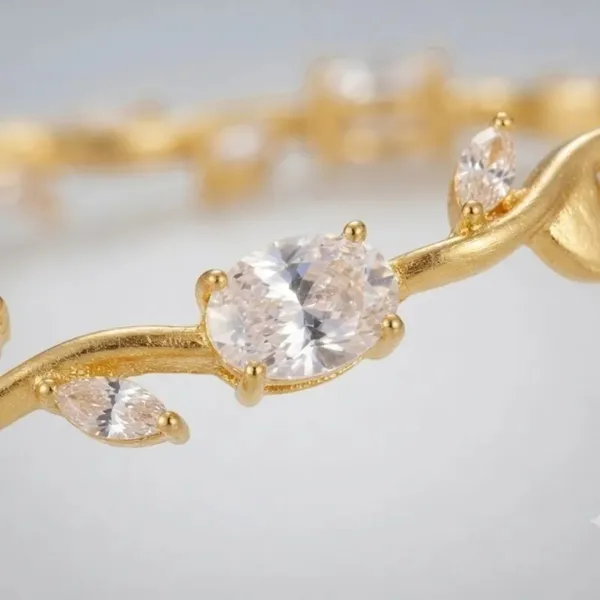 Gold_Stainless_Steel_Floral_Bracelet_For_Women
