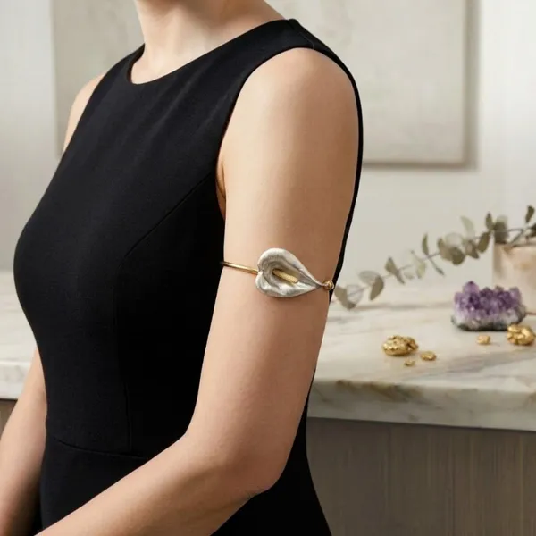 Gold_Stainless_Steel_Leaf_Sculpted_Open_Arm_Cuff_For_Women