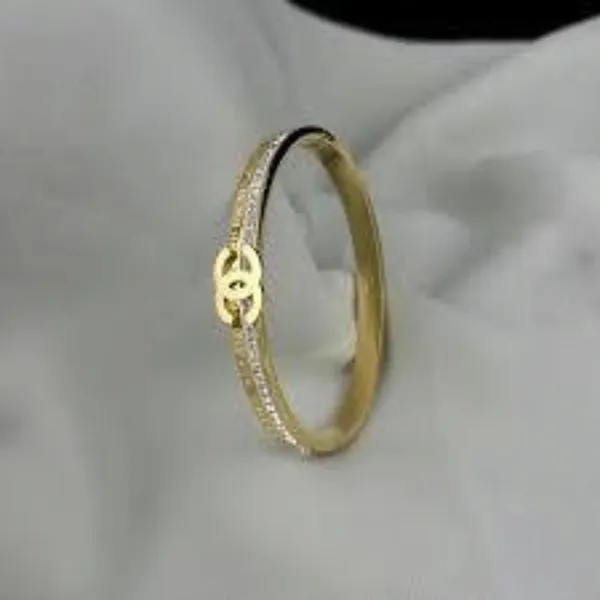 Gold_Stainless_Steel_Crystal_Accent_Bangle_For_Women