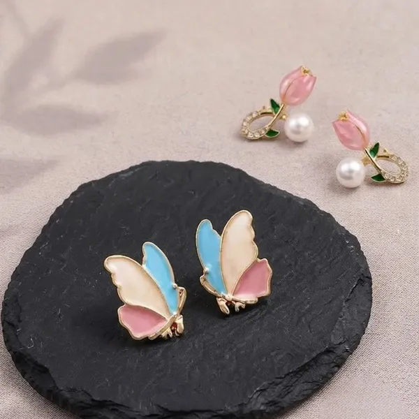 Gold_And_Pink_Stainless_Steel_Floral_Pearl_Stud_Earrings_For_Women_Pack_Of_2