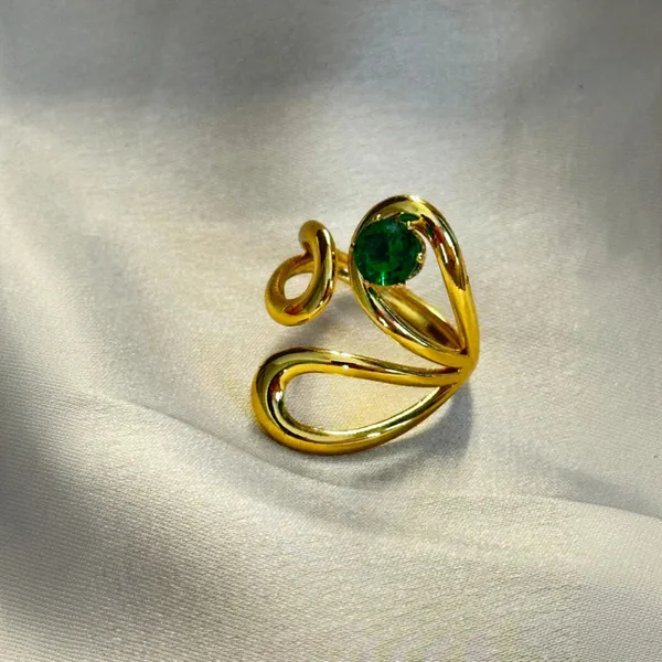 Gold_Tone_Green_Stone_Twist_Ring_For_Women