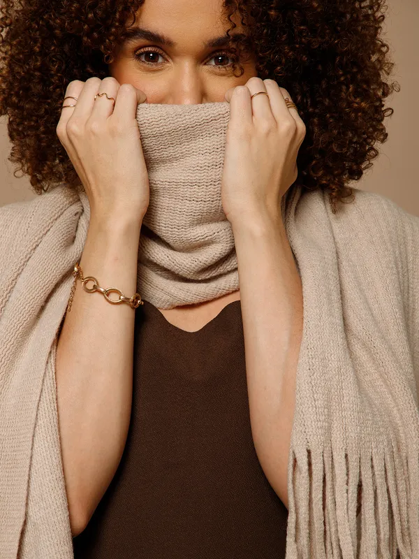 Beige_Ribbed_Knit_Shawl_for_Women