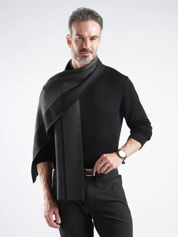 Black_Textured_Wrap_Scarf_for_Men