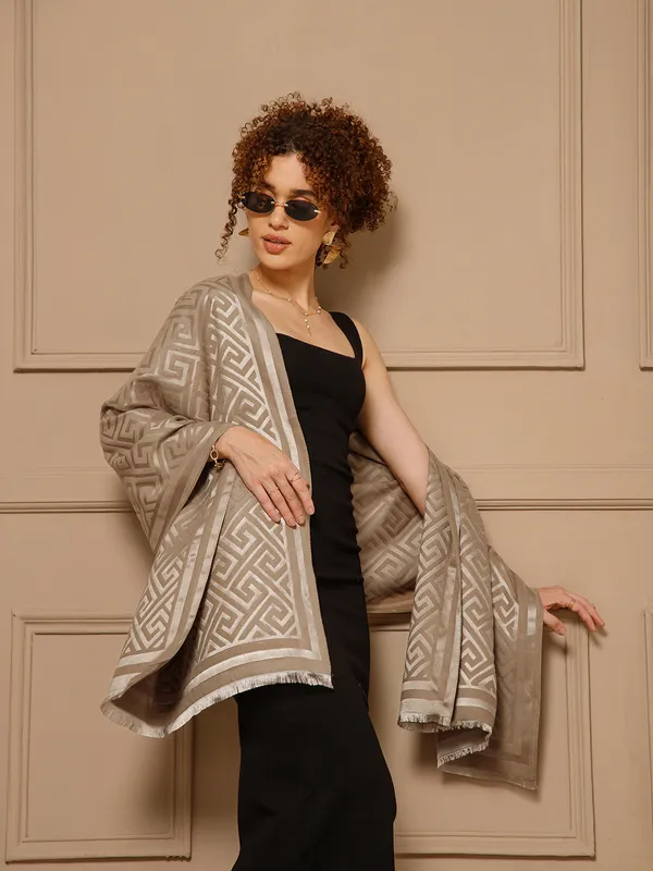 Beige_Geometric_Print_Open_Front_Shrug_for_Women