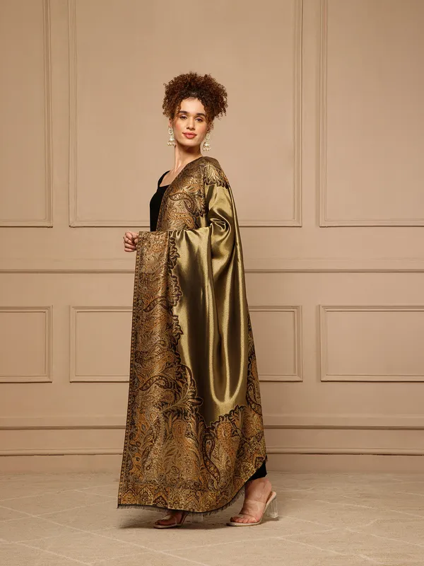 Gold_Paisley_Dupatta_For_Women