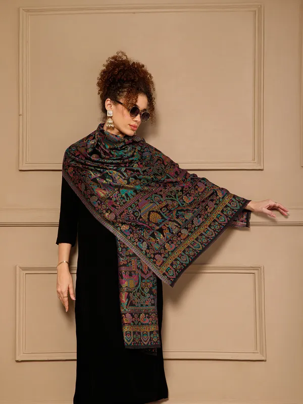 Women_Traditional_Ethnic_Zari_Shawl