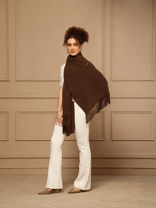 Brown_Fringed_Wrap_Scarf_for_Women