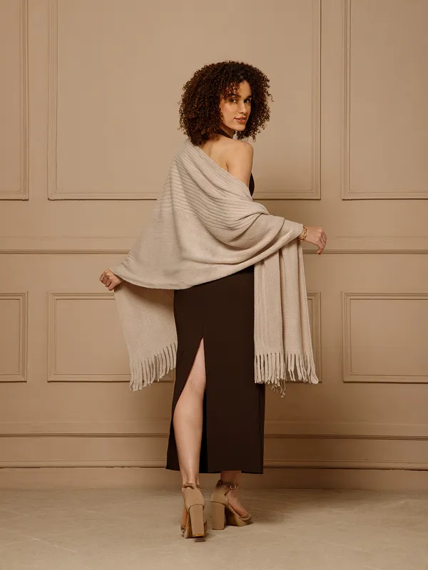 Beige_Ribbed_Knit_Shawl_for_Women