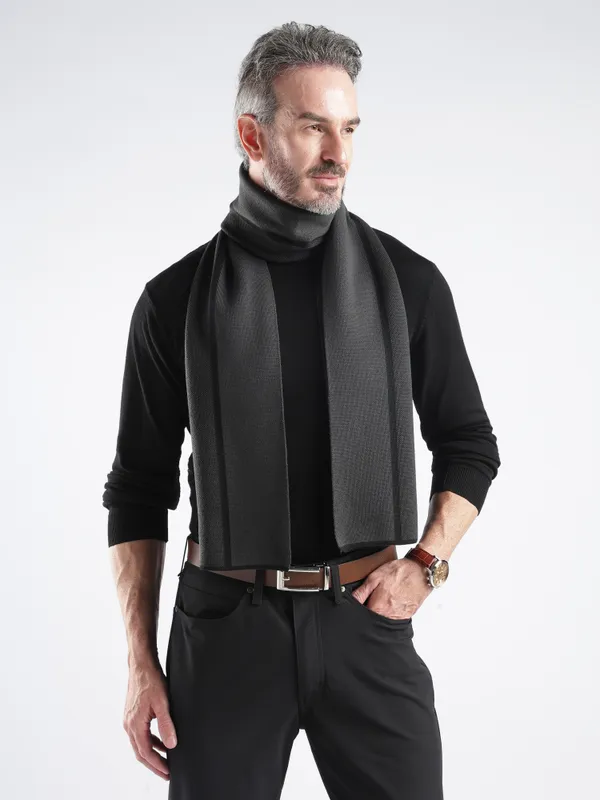Black_Textured_Wrap_Scarf_for_Men