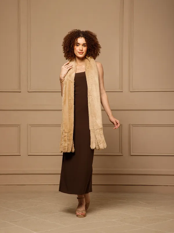 Beige_Faux_Fur_Wrap_Scarf_for_Women