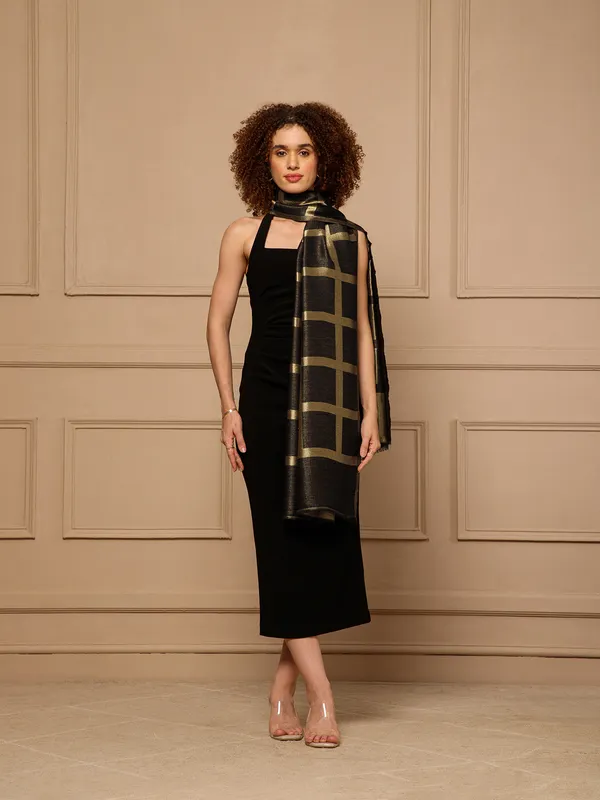 Black_Sleeveless_Midi_Dress_With_Gold_Checked_Stole_for_Women