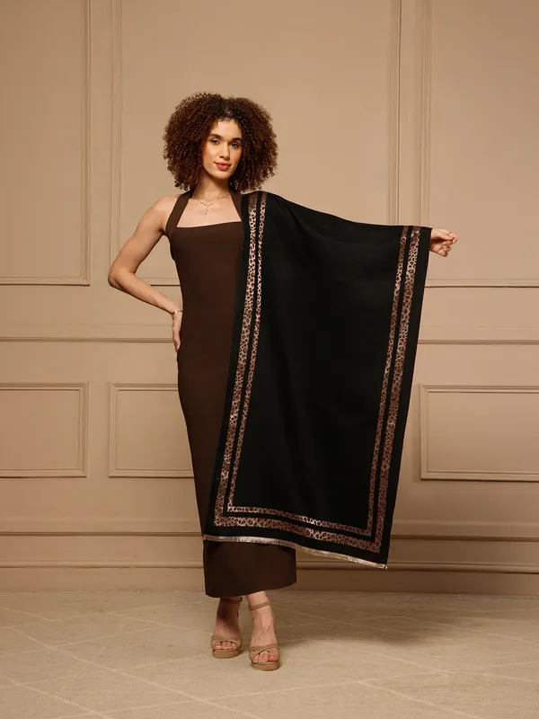 Black_Leopard_Print_Stole_for_Women