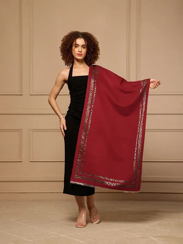 Burgundy_Patterned_Scarf_for_Women