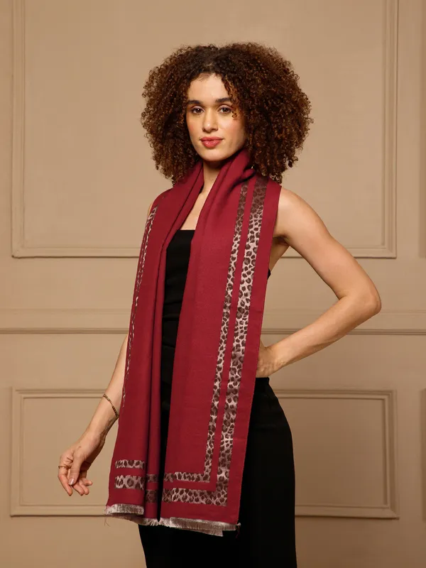 Burgundy_Patterned_Scarf_for_Women