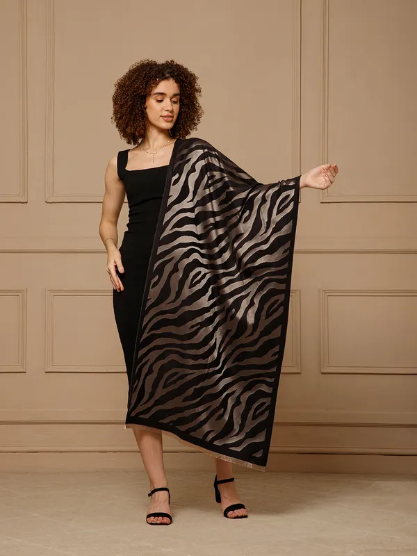 Black_Sleeveless_Midi_Dress_With_Printed_Overlay