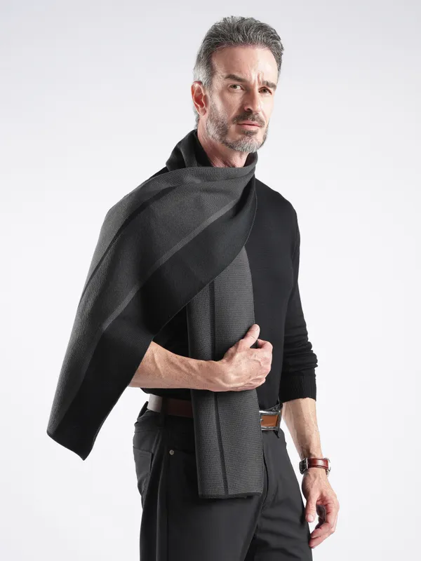 Black_Textured_Wrap_Scarf_for_Men