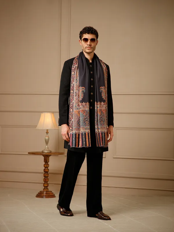 Black_Pashmina_Printed_Stole_for_Men