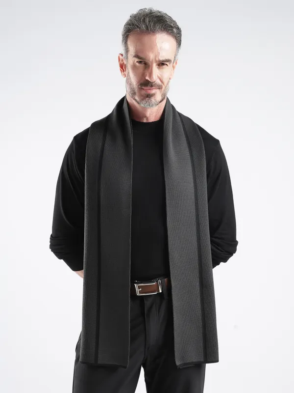 Black_Textured_Wrap_Scarf_for_Men