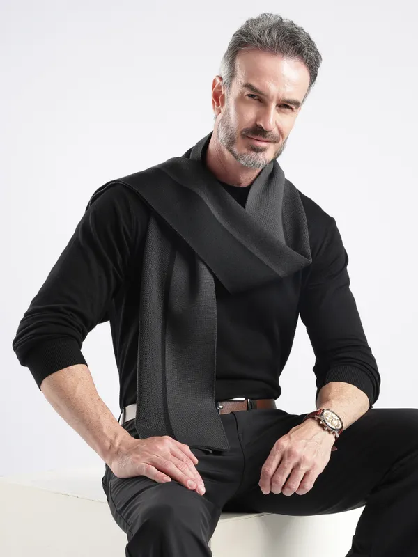 Black_Textured_Wrap_Scarf_for_Men