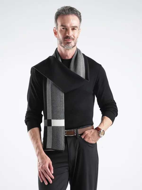Black_Grey_Checked_Muffer_for_Men